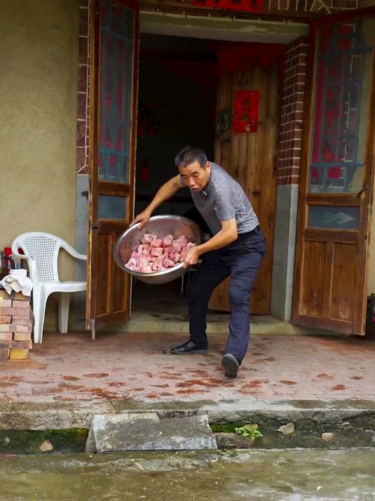 猪身上最好吃的肉就是辣卤猪鼻子