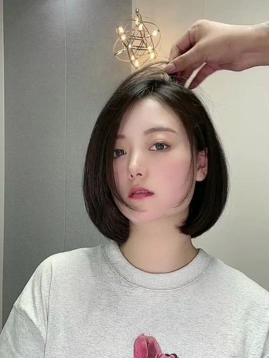 让所有女生都无法拒绝的发型 #减龄短发推荐#