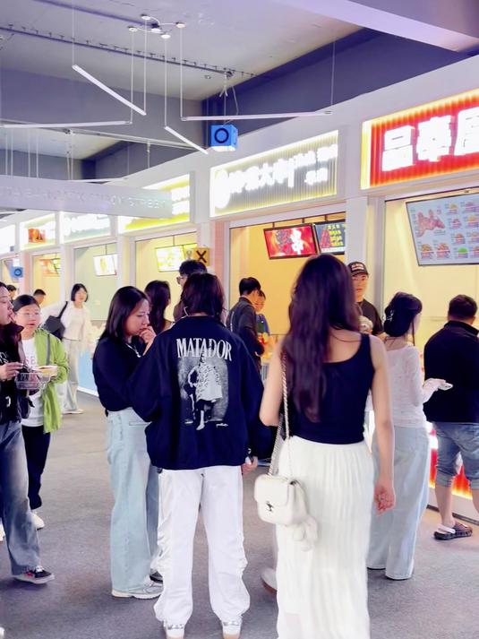 品奉凰中式生炸鸡架:传统风味的现代演绎,加盟正当时