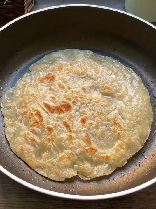 “煎饼果子专用！街头小贩同款工具”，Yyds