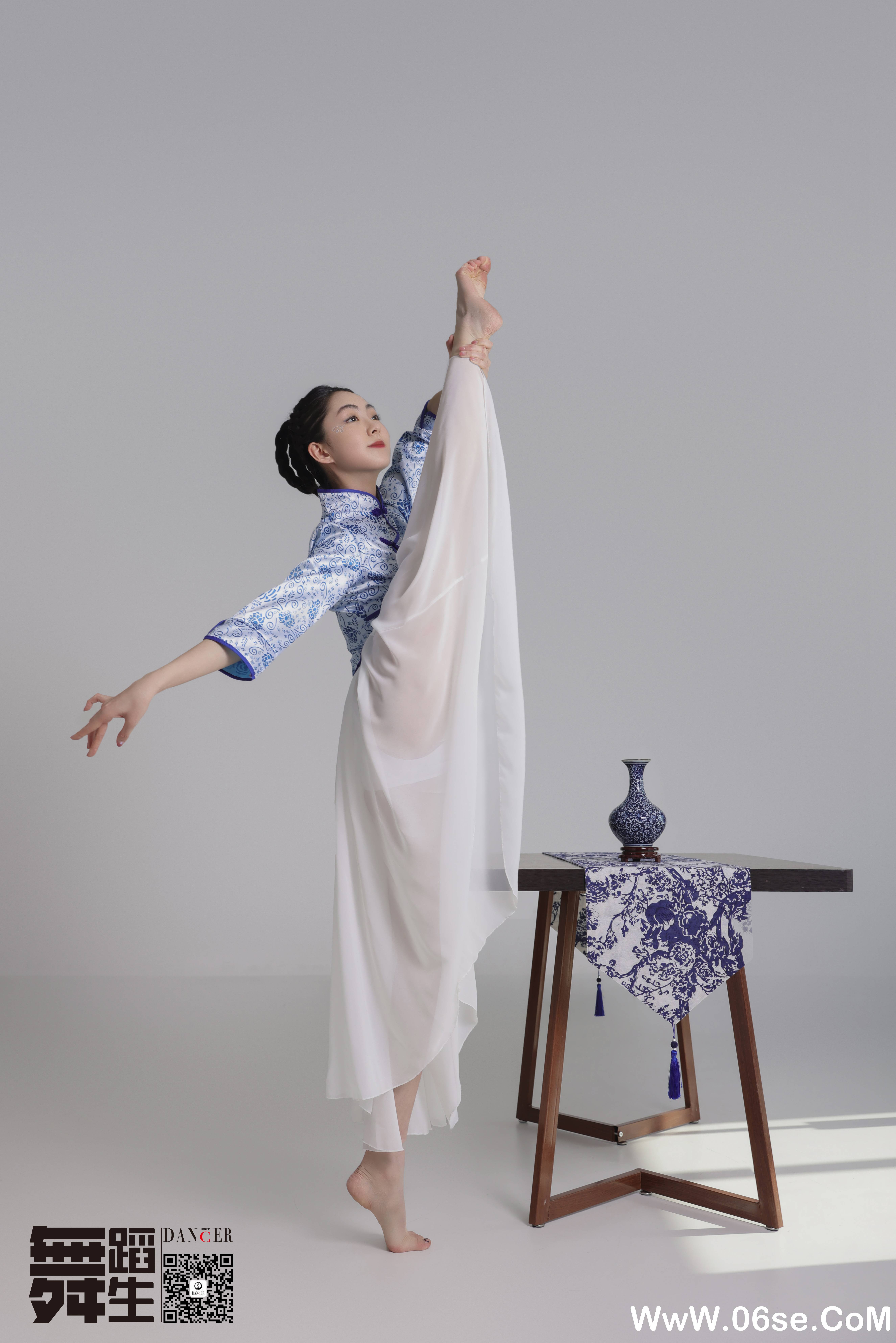 图片[20]-[GALLI嘉丽]舞蹈生日记 104 – 青花瓷 韩玉彤[43P397M]-六色网
