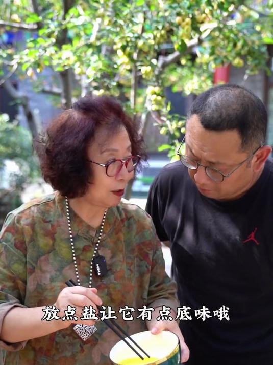 素炒饼这么做真的太香了,这炒饼您就吃去吧!来头大蒜嘎嘎香