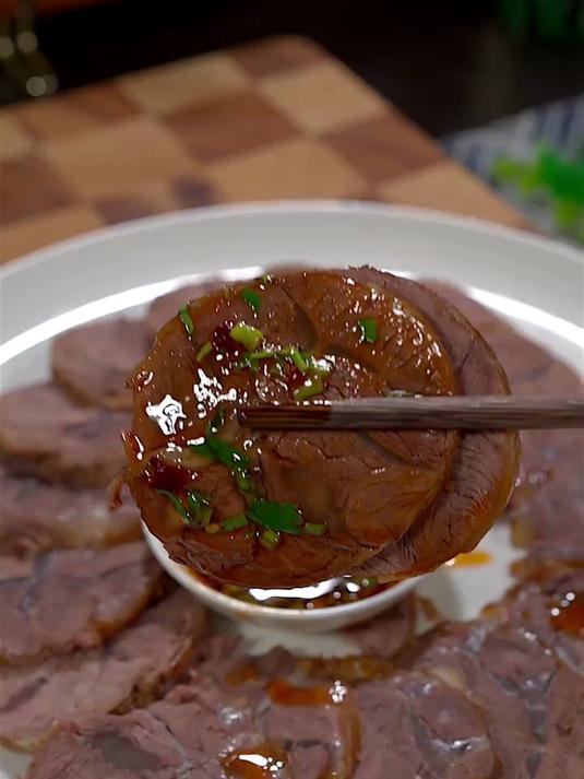 马上就端午节了，给家人来上一道潮汕卤牛肉