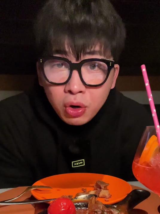 练后吃西餐自助,我就真的要多吃一点点了