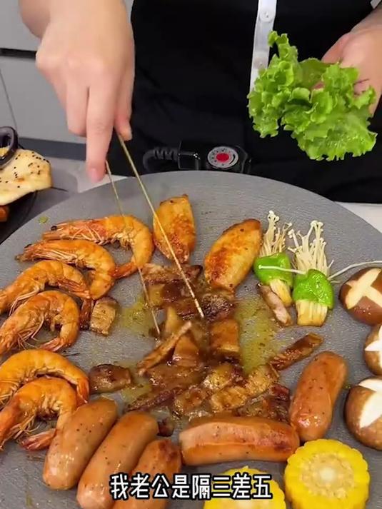 拒绝油烟和粘锅！这盘烤肉嘎嘎香，用完一擦就干净