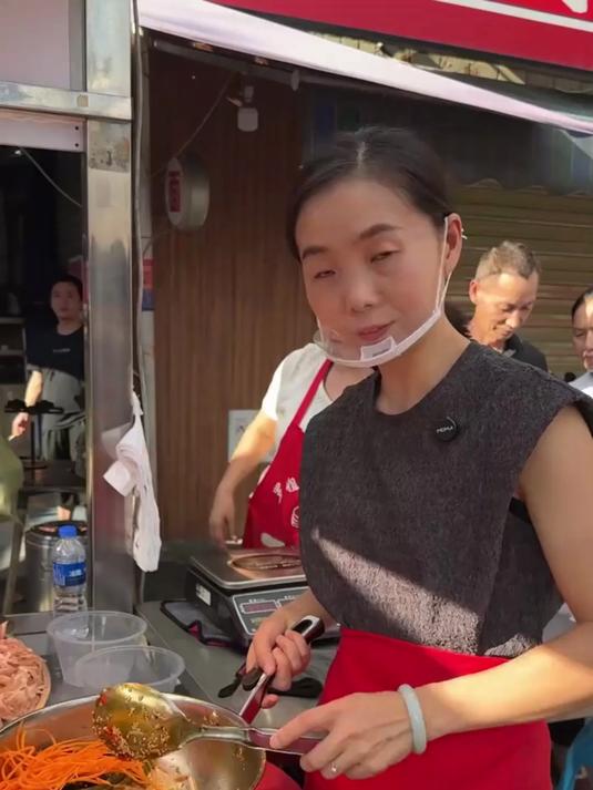 国庆中秋小长假大家都在干什么呢?我还在坚持出摊!