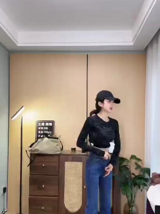 打底衫女款爆款2025内搭网红时尚新款正肩修身显瘦加绒加厚上衣
