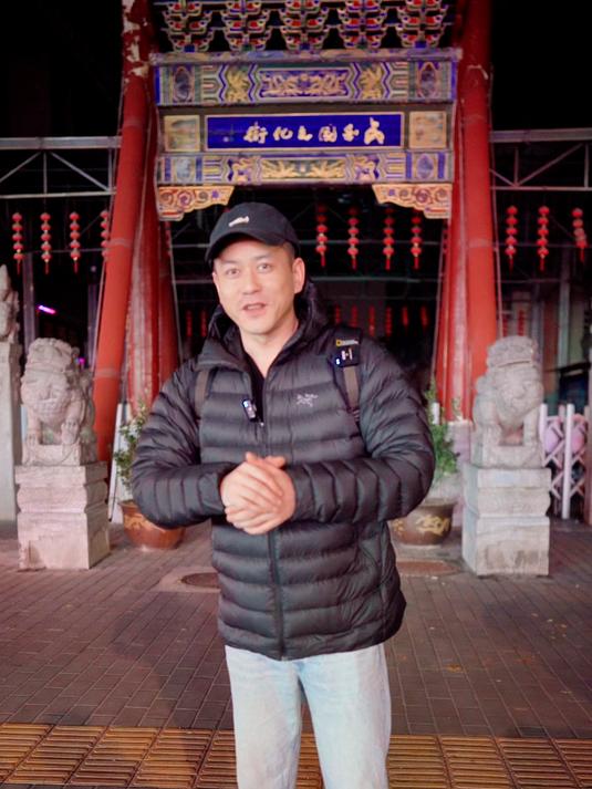 西安两大夜市现状,半夜吃烩菜就包子,3个人100元,回忆满满