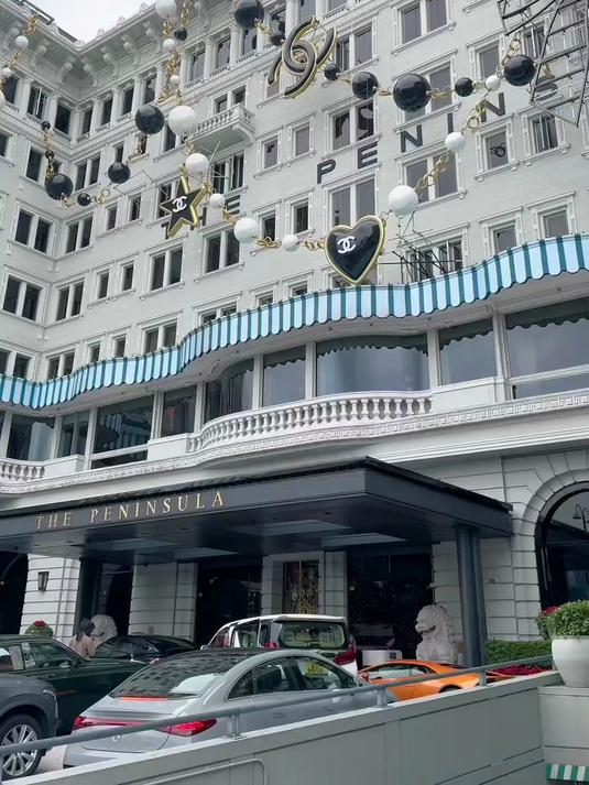 住不起半岛酒店总能吃得起下午茶吧？香港太适合花小钱虚大容了