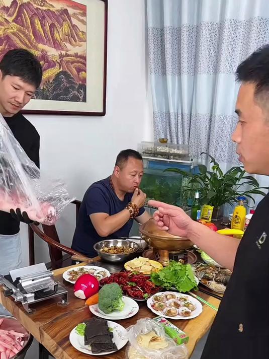 火锅切片机冻肉直切不打滑,薄厚可调,肥牛卷匀不碎