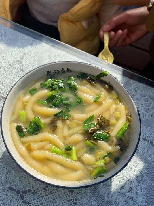 #我的春运返乡记#小鱼儿今天吃的是浆水鱼鱼和千层饼