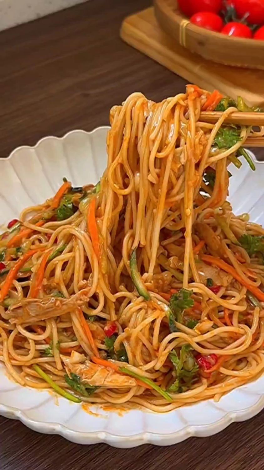 鸡丝麻酱拌面的家常做法