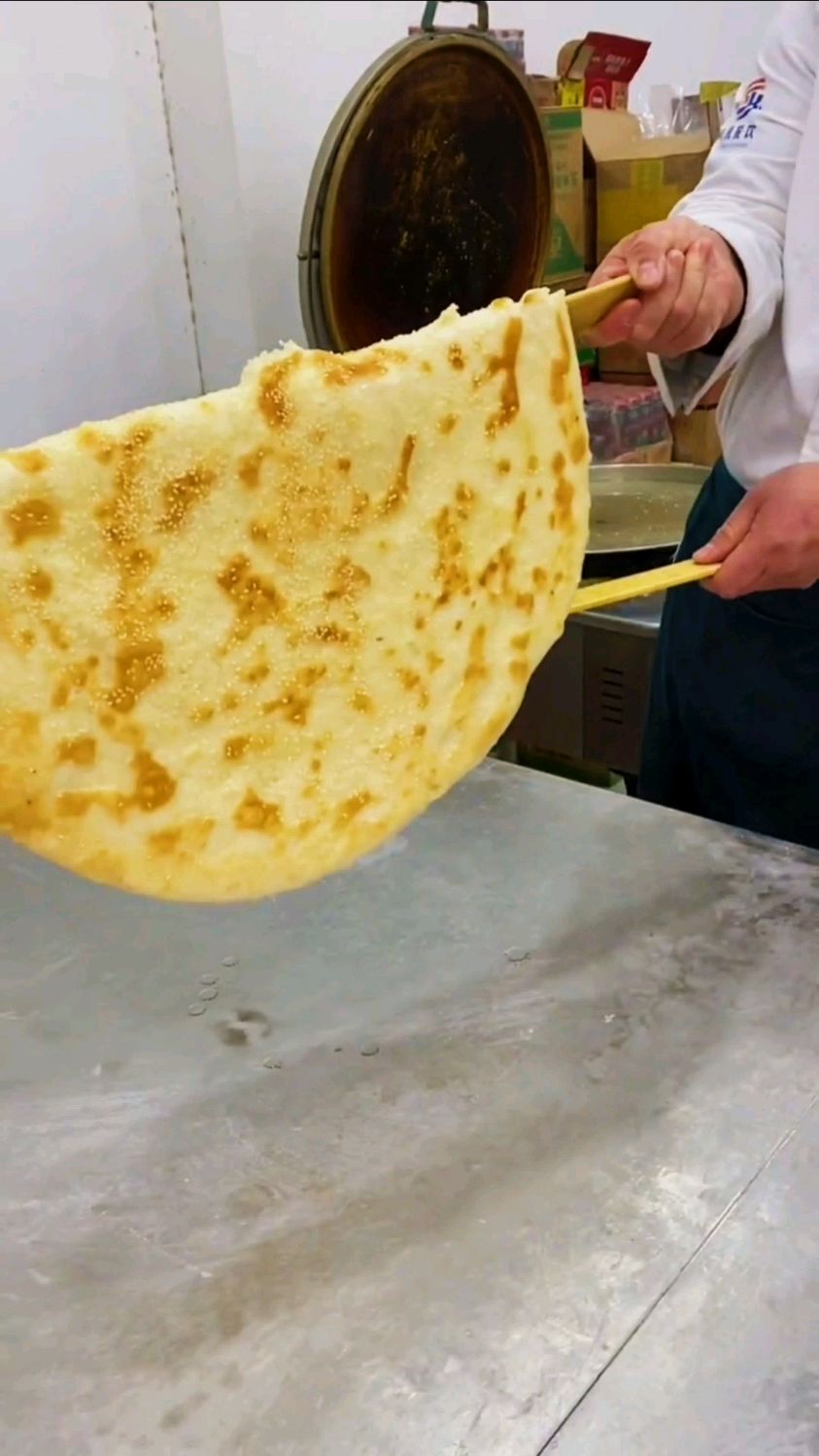 分享葱油饼的制作过程,下次分享和面比例 #葱油饼 #早餐培训