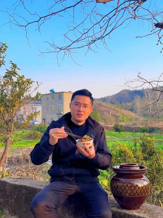 抚州香辣菜梗这东西看着不起眼却是刻在本地人骨子里的念想