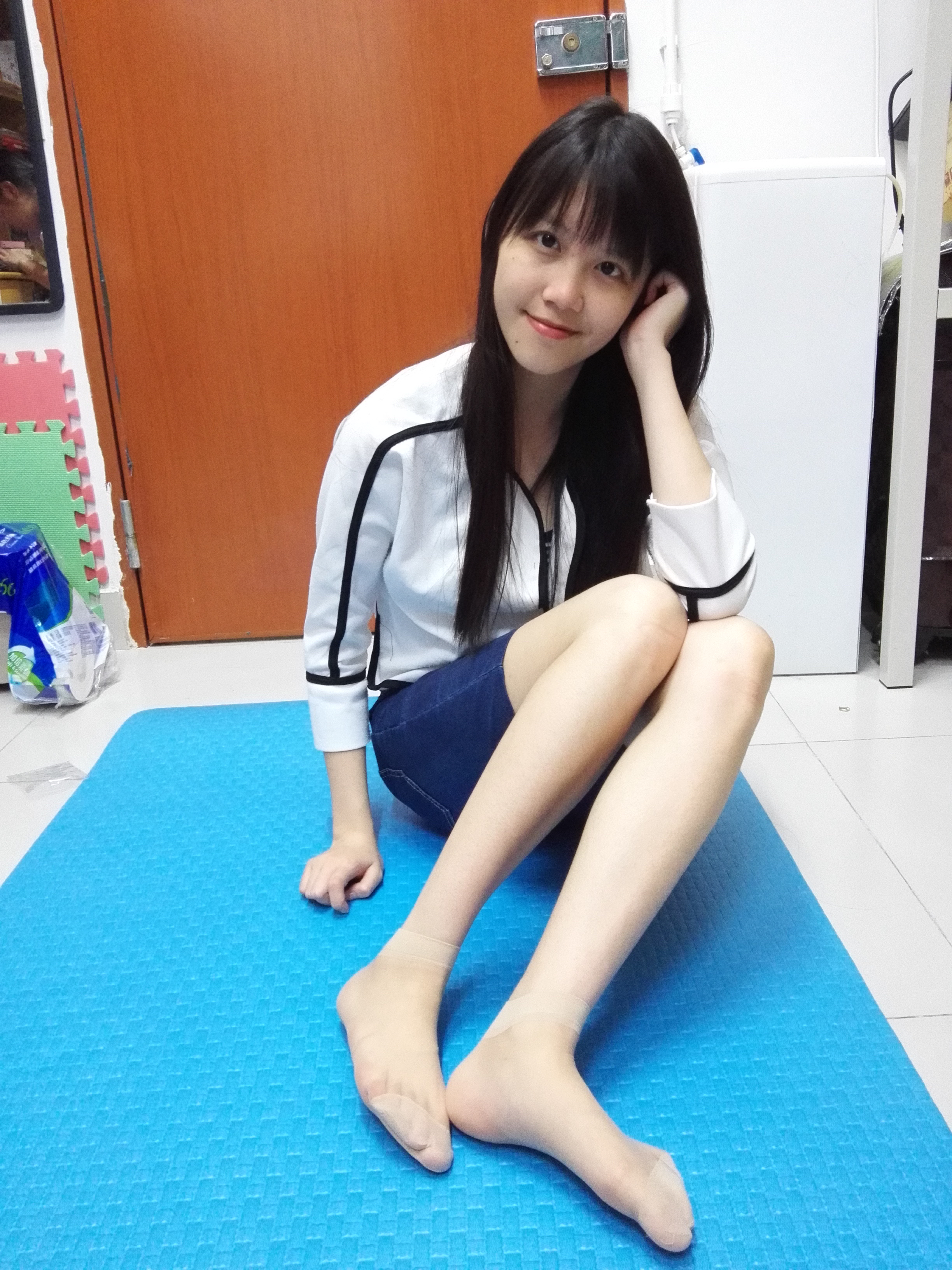 学妹校园寝室短丝系列011期 红萍[71P123M]-六色网