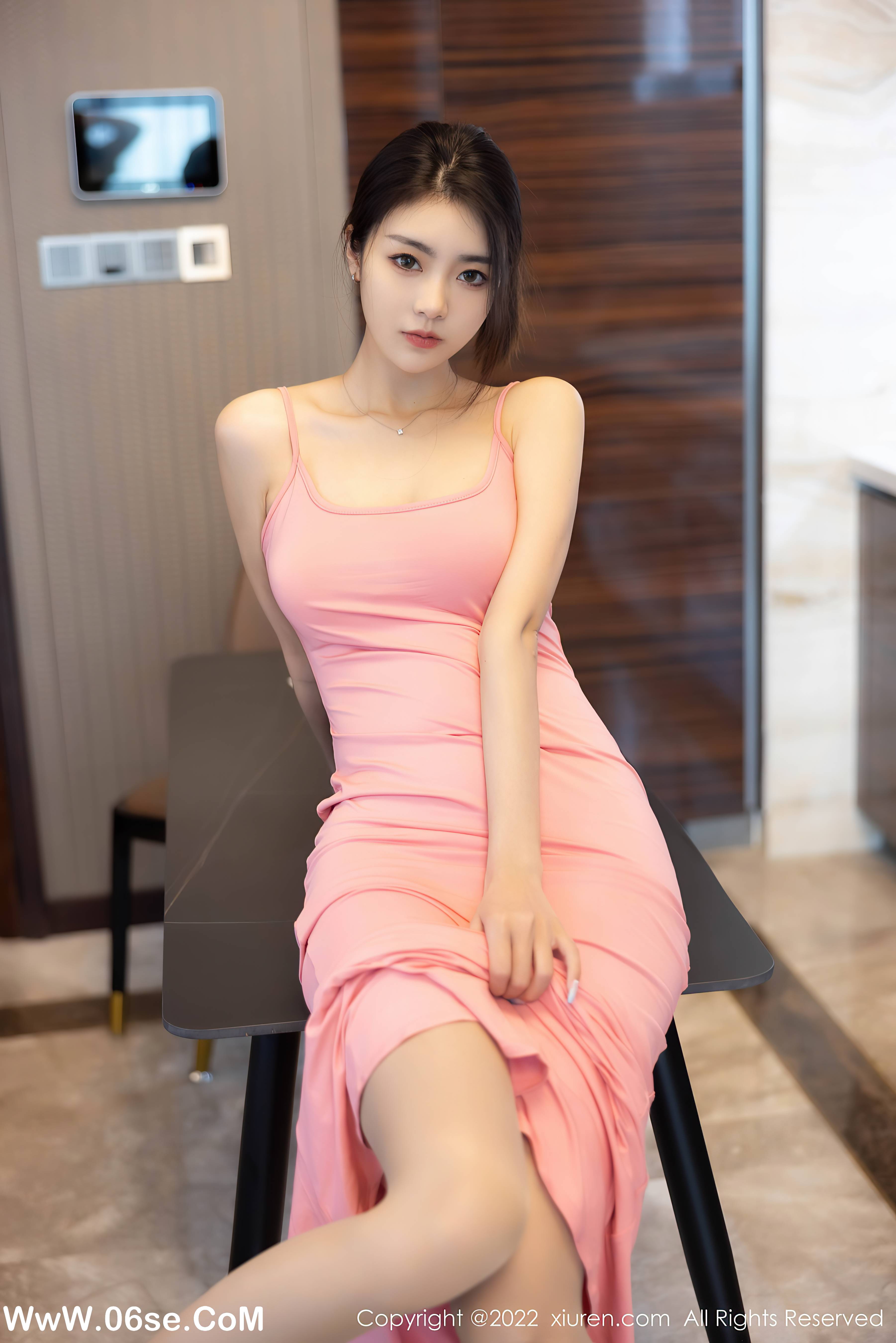 图片[4]-[XIUREN秀人网] 2022.04.28 NO.4940 可樂Vicky[51+1P472M]-六色网