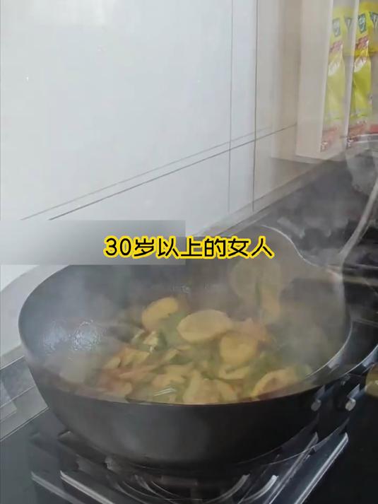 养生新宠:茨菇炒肉片,润肺又不寒凉