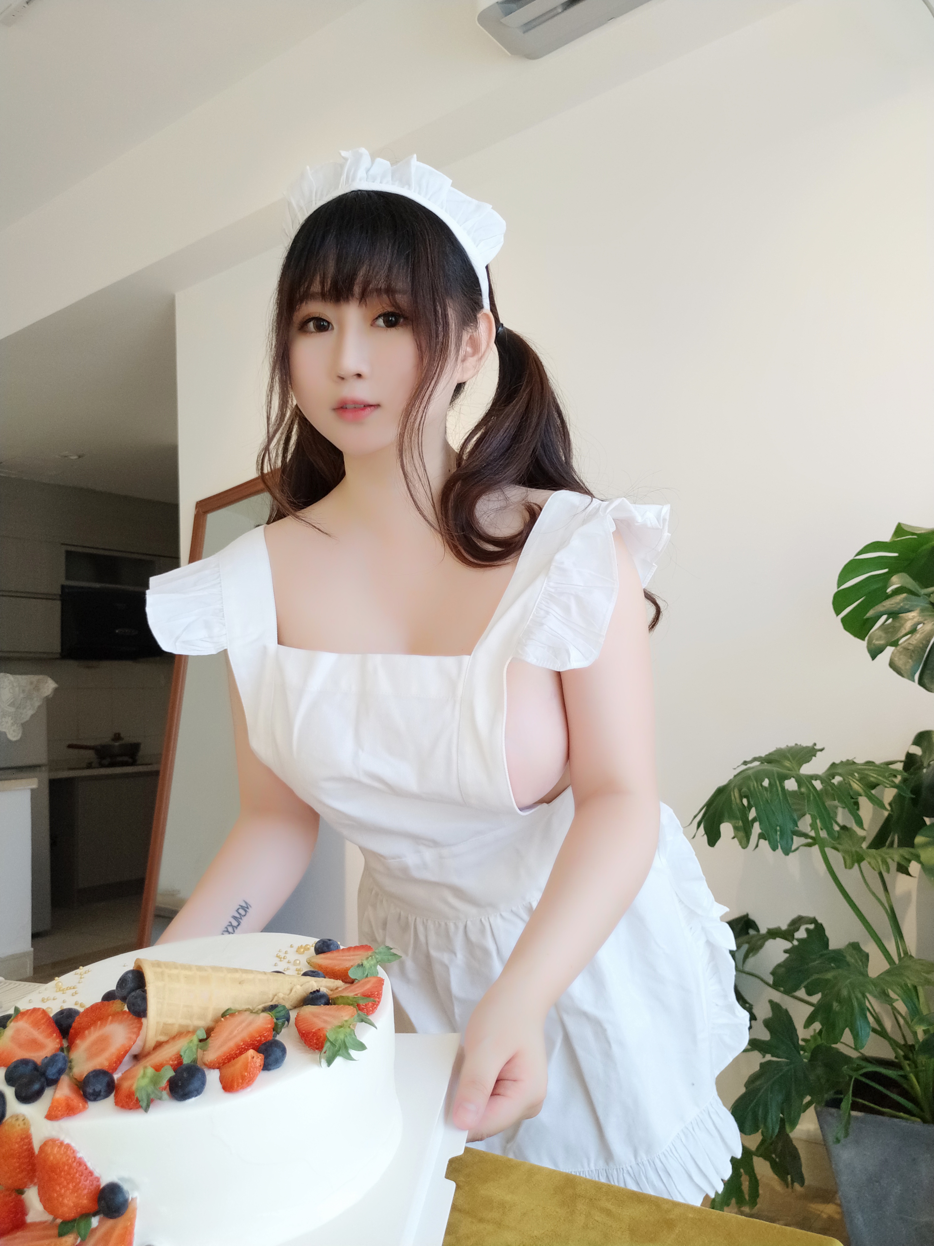 图片[35]-是依酱吖 NO.006 – 小厨娘 [40P88M]-六色网