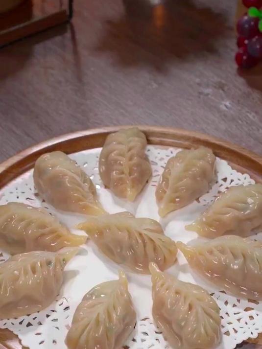 沙县小吃的蒸饺，饺子陷你就像我这样做，鲜嫩多汁，非常好吃