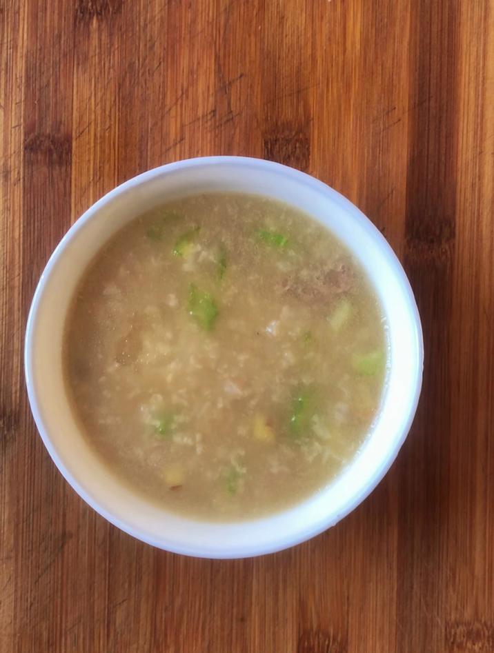 瘦肉粥怎么煮好吃又营养,分享一道芹菜瘦肉粥
