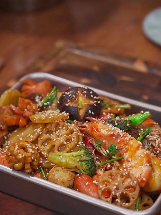 麻辣香锅干香四溢做法简单又好吃