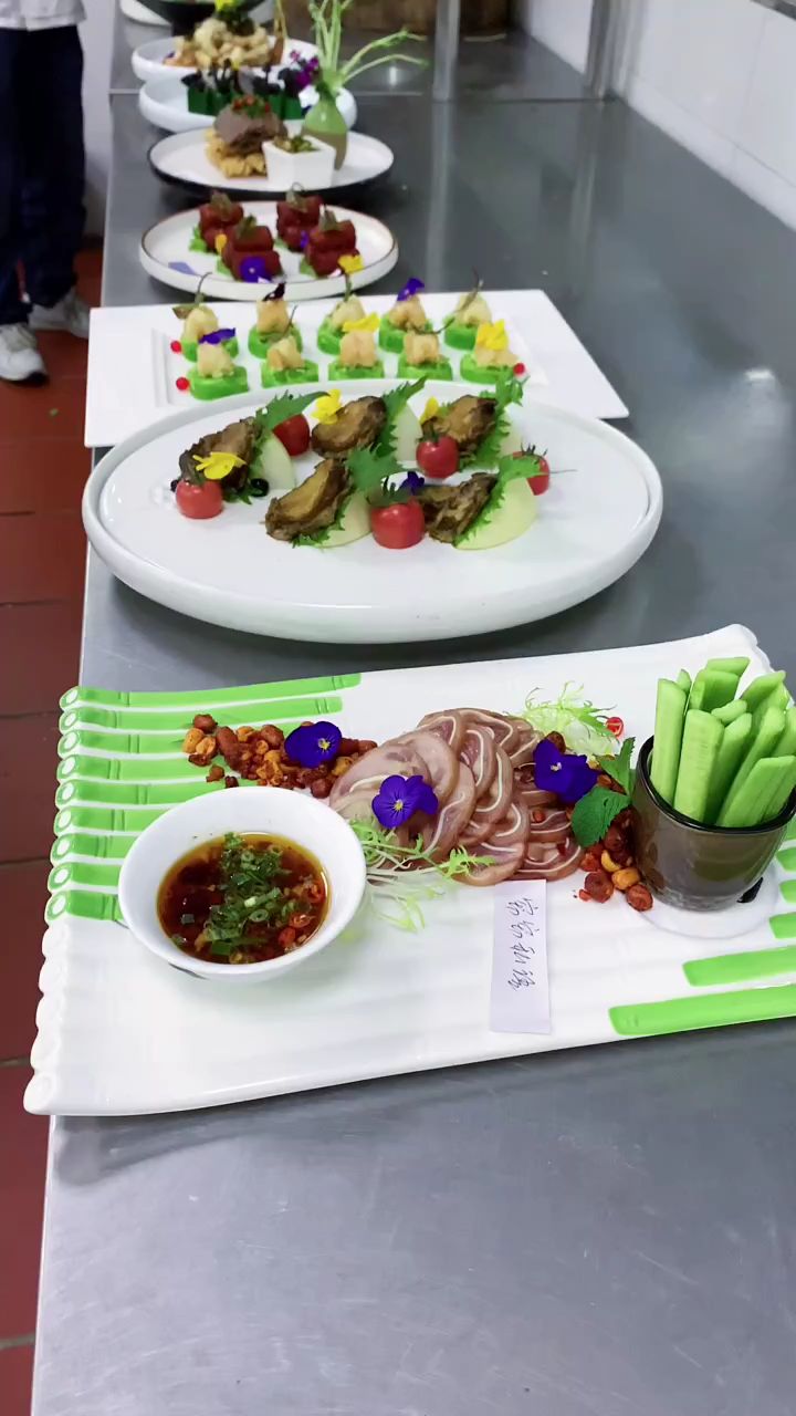 #美食#冷菜创意摆盘。