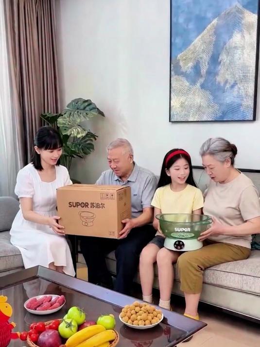 还傻傻用清水洗菜吗？入口的东西不敢马虎，试试这个食材净化机 