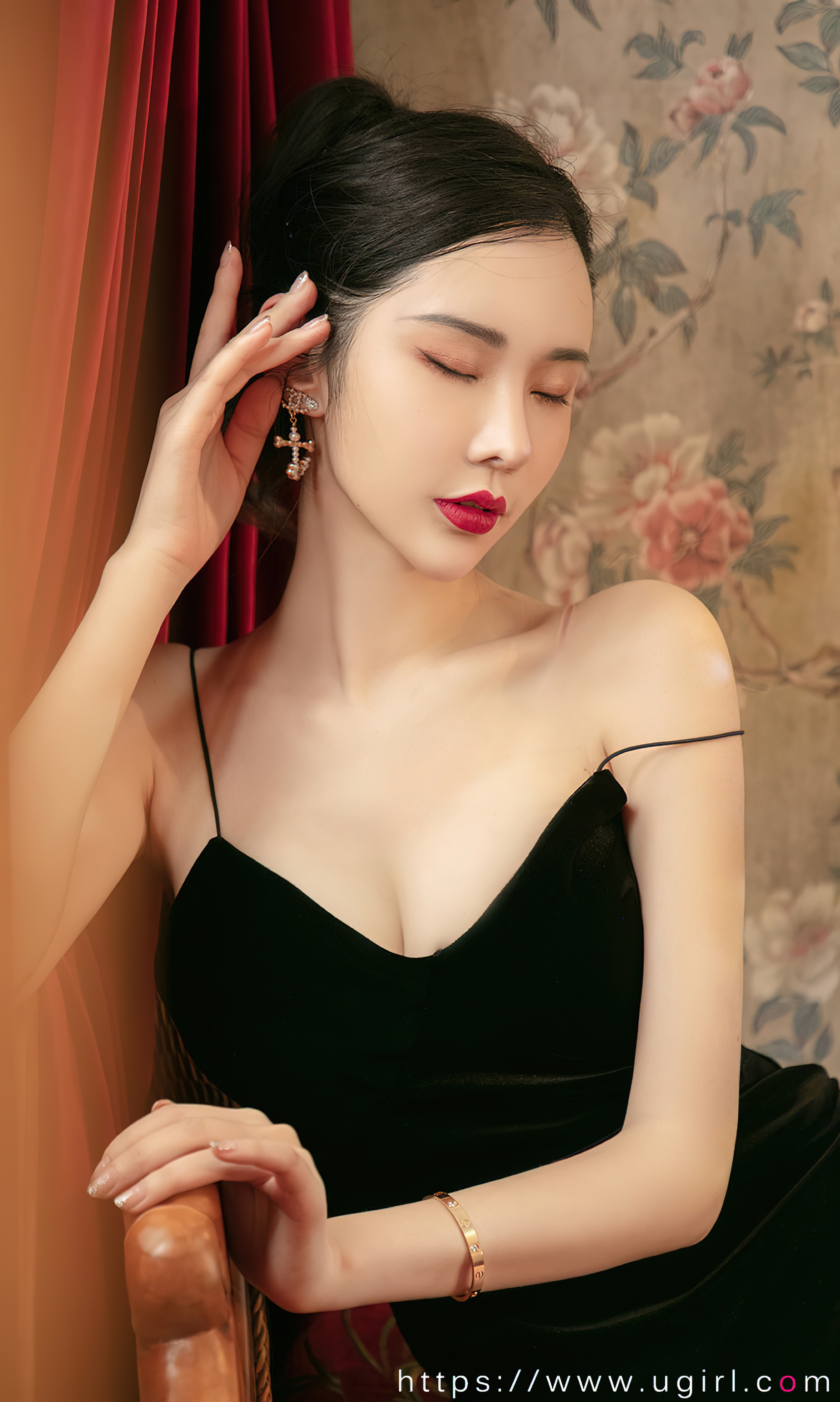 图片[17]-[Ugirls爱尤物] No.2455 Irene – Meng Qi Qi (萌琪琪)-六色网