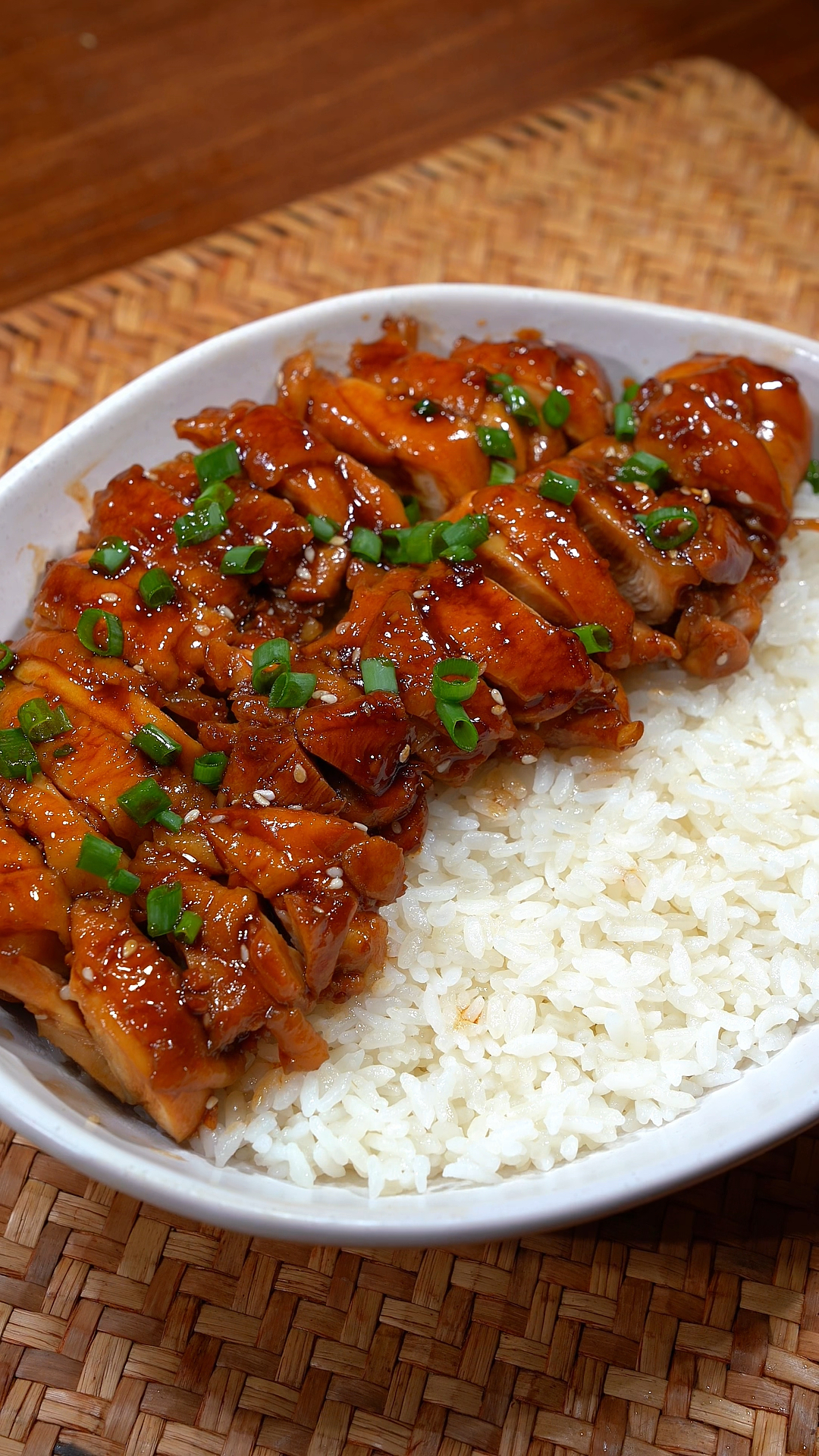 每次去餐厅,我们家都要点这个照烧鸡腿,鲜嫩多汁