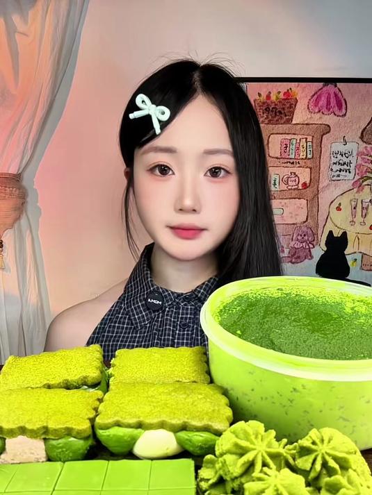今天吃抹茶甜品～糯叽叽抹茶生巧～