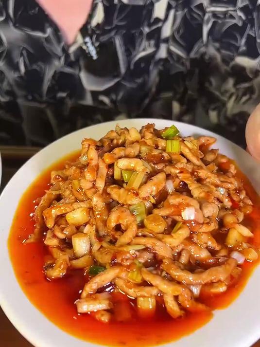 最贵不超过20,素材不超过10块的宝藏社区家常菜馆,这个分量