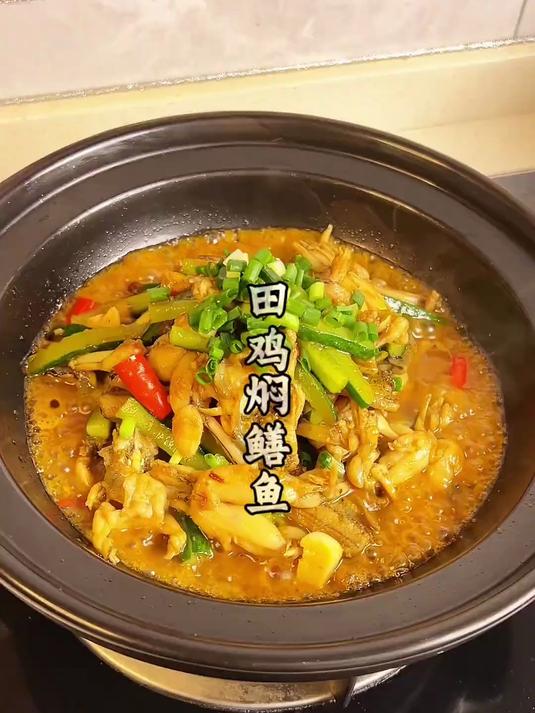 田鸡和鳝鱼随便一炒简直不要太好吃,就连汤汁都能拌三碗米饭