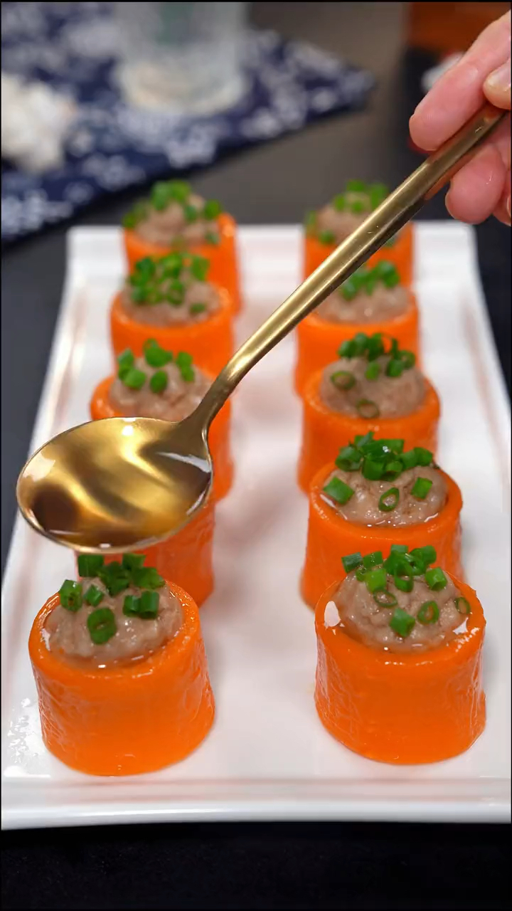 胡萝卜蒸肉饼