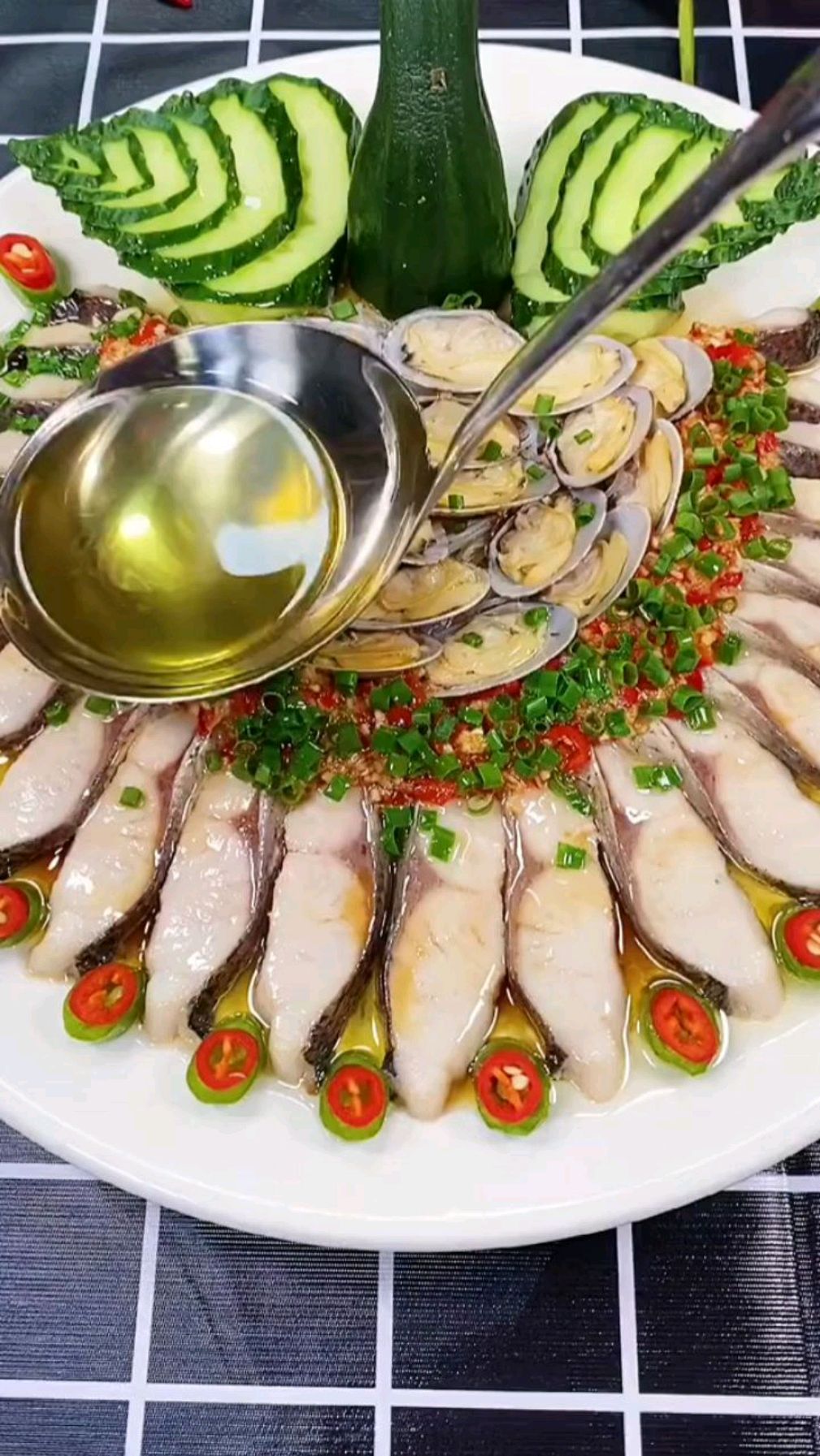 菜名你们取,上个风筝鱼火了今天又分享一道造型美观鱼尾做法