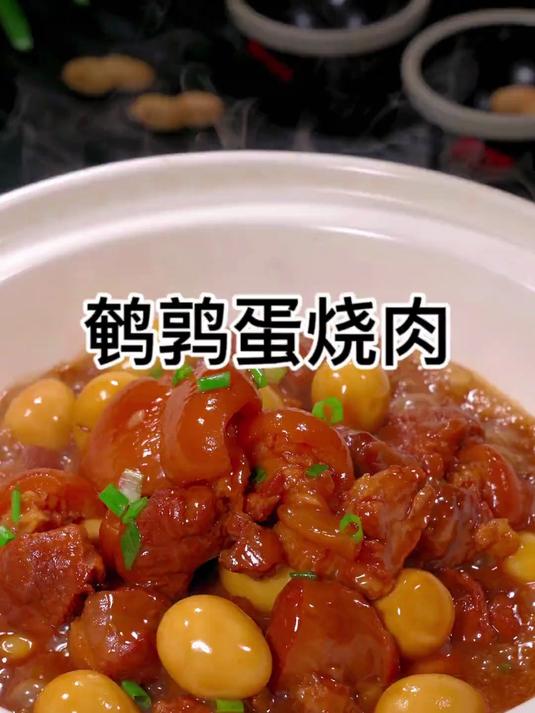 以后在家里烧肉你就用猪前肘,这个部位的肉肉烧出来不油不柴