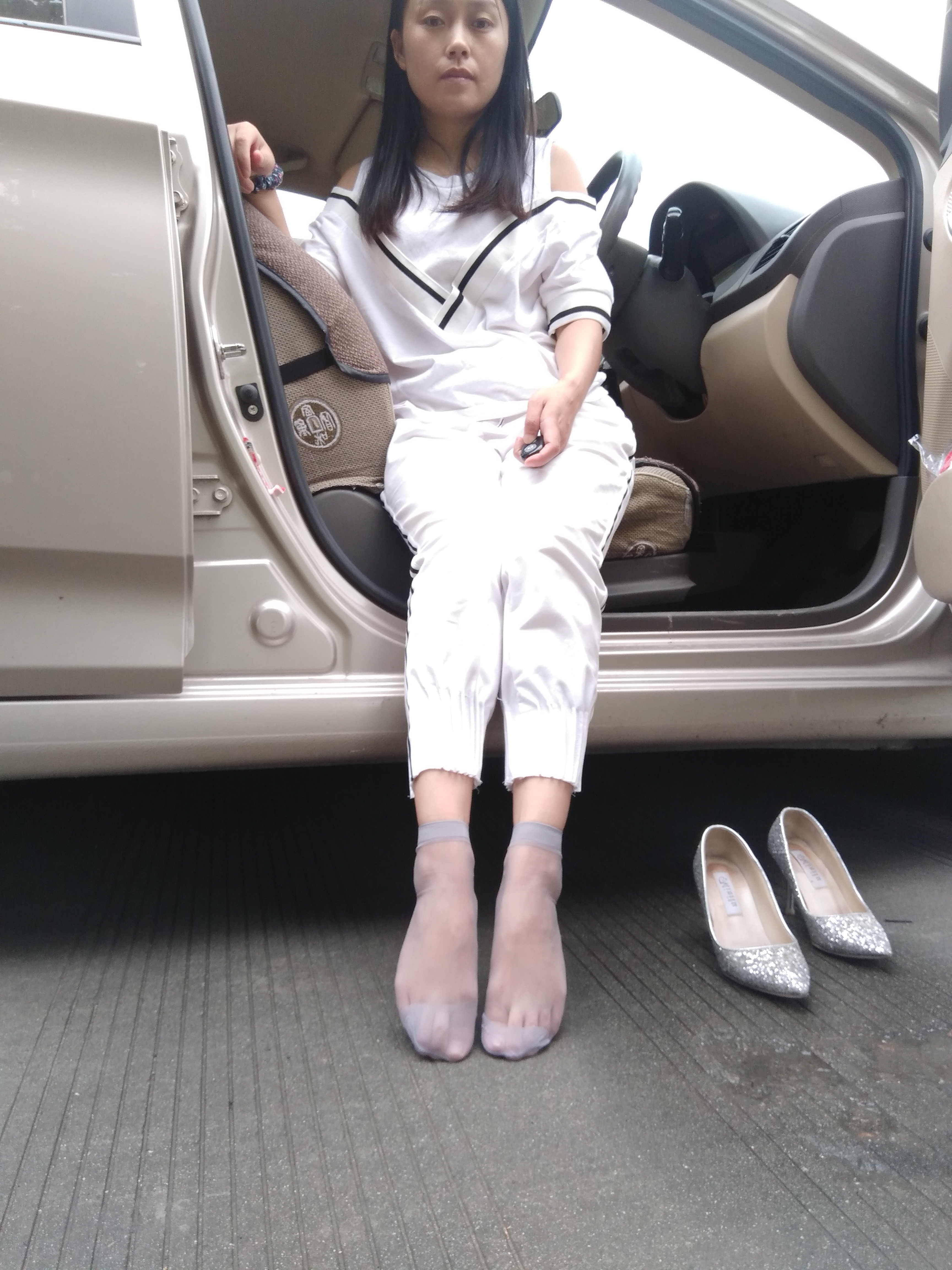 图片[17]-学妹校园寝室短丝系列041期 吴婷婷[72P221M]-六色网