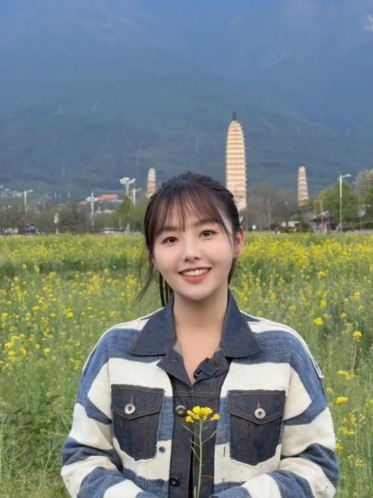 罗平百万亩油菜花海，这里已经春暖花开