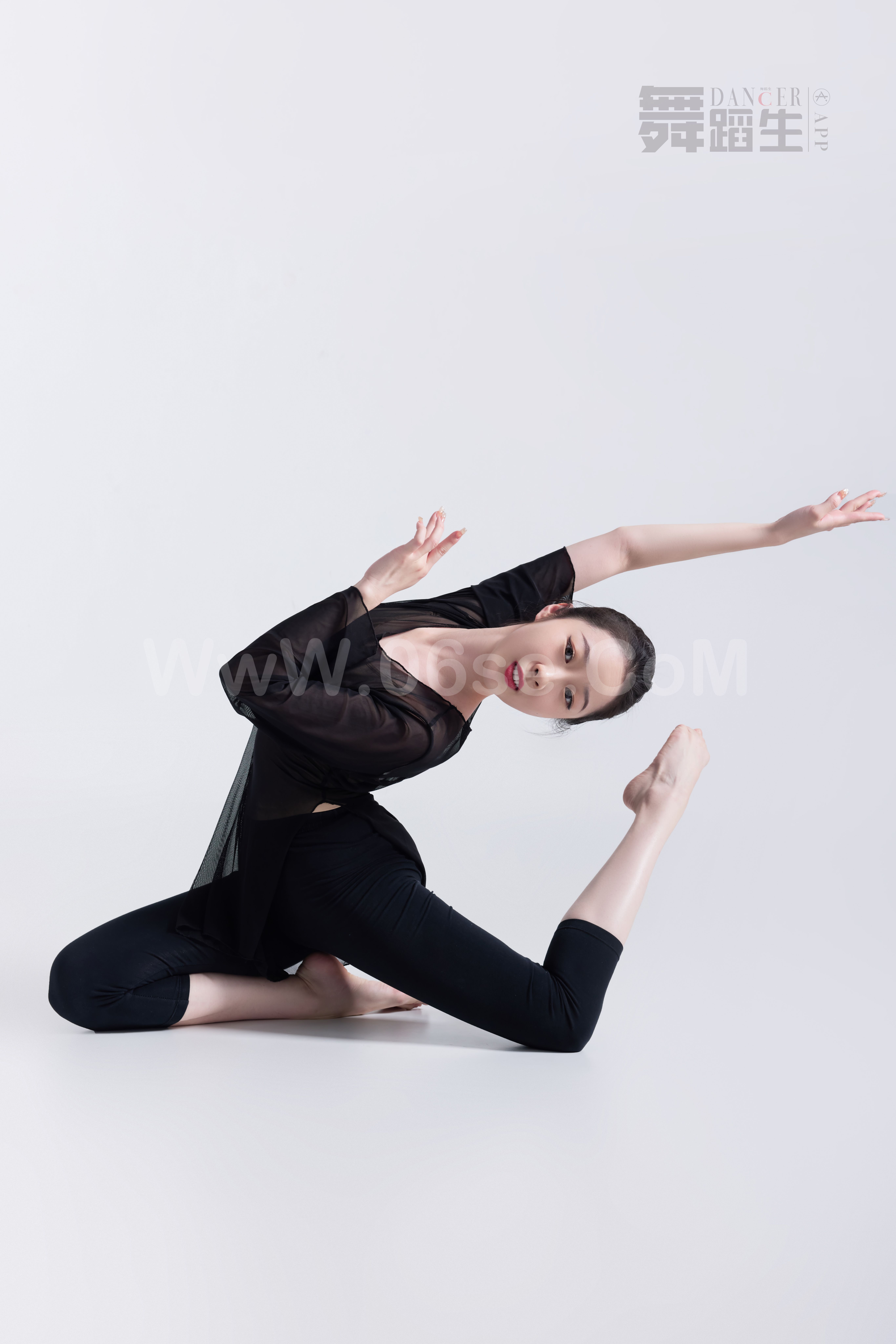 图片[18]-[GALLI嘉丽]舞蹈生日记 087 – 婀娜多姿 景思佳[41P／228MB]-六色网