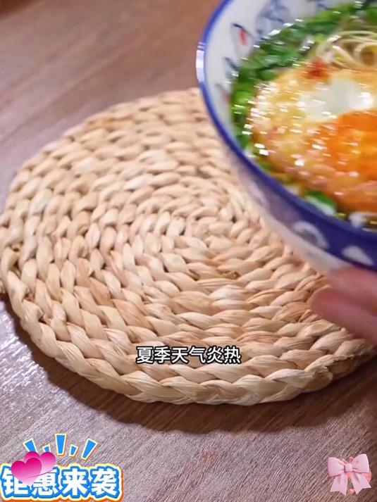 给娃做辅食汤?紫菜虾皮汤补钙,好消化超合适