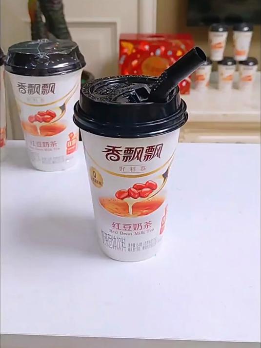 香飘飘红豆奶茶12杯礼盒nn经典红色礼盒,红豆配奶茶百喝不腻