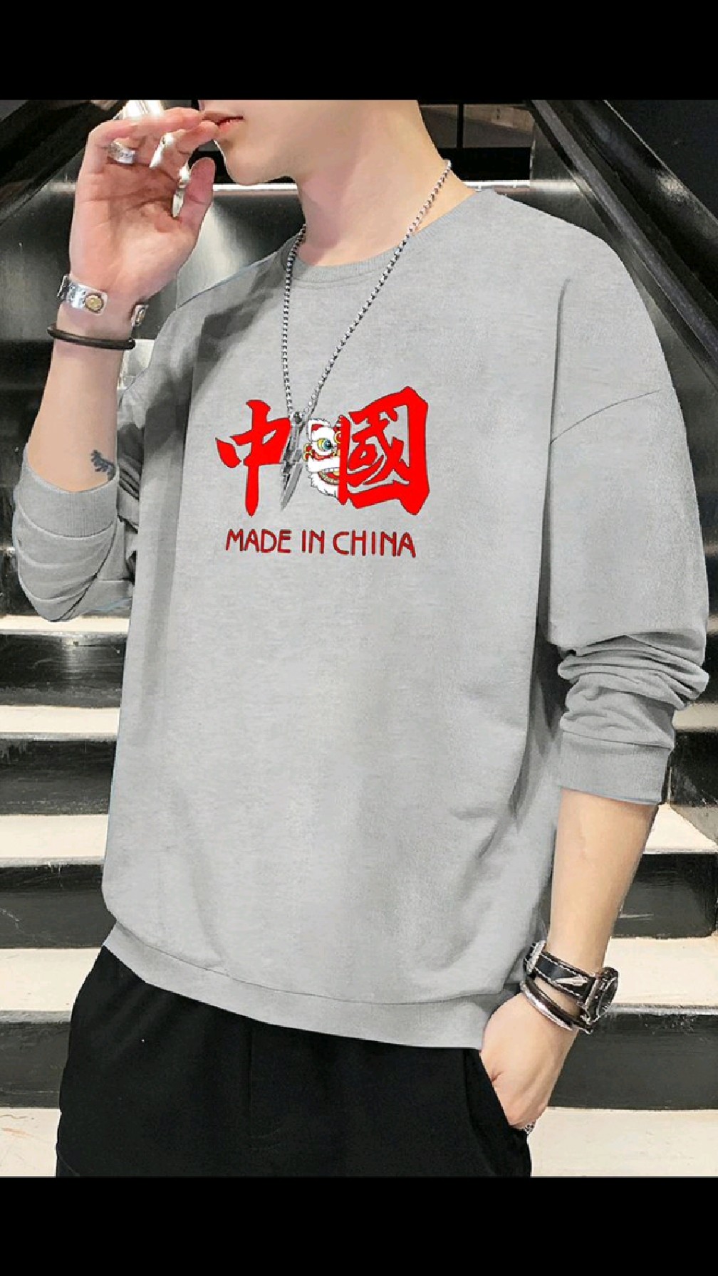 卡帝乐鳄鱼(CARTELO)卫衣男秋冬季韩 版时尚潮流宽松休闲长袖T恤男圆领潮牌···