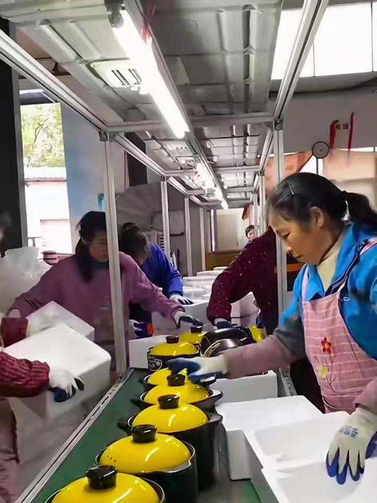 立秋了，喜欢煲汤试试大容量养生砂锅，做菜炖汤还是用砂锅更好吃