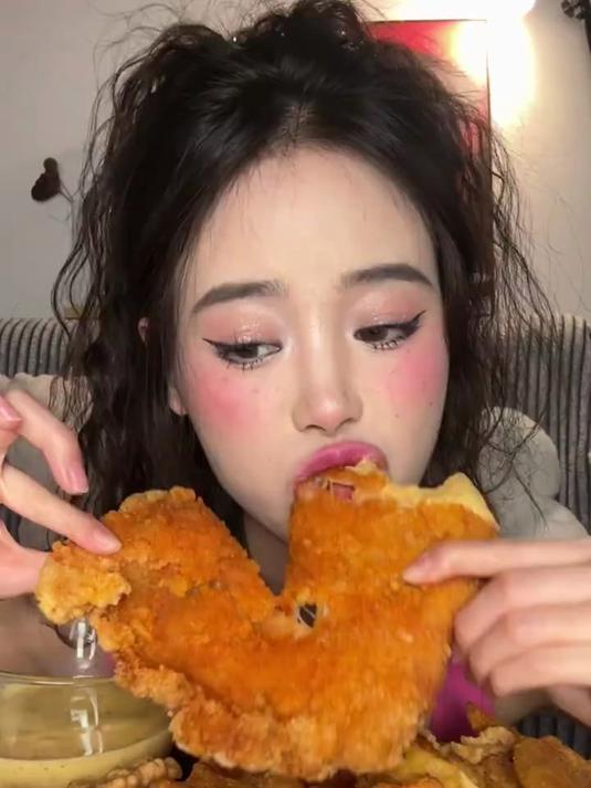 炸鸡开大会!今天狂炫正新鸡排