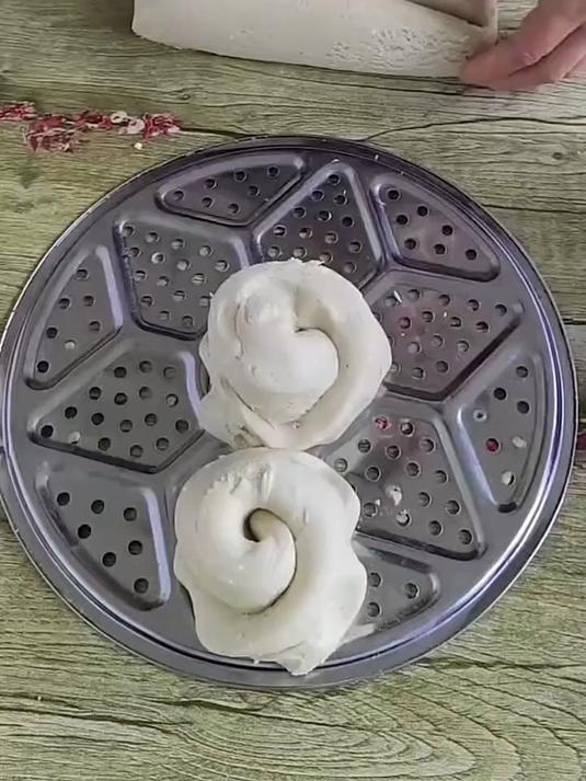 红枣花卷的做法