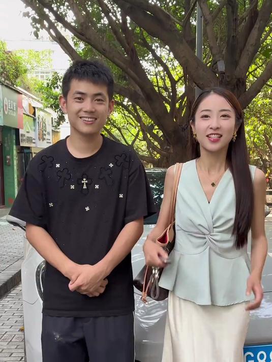 爷爷八十岁的生日 孙媳妇第一次陪他过生日 给他准备惊喜