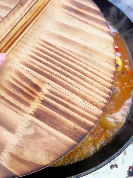 美食讲究原汁原味_硬菜_牛鞭_土味新鲜食材_炖甲鱼