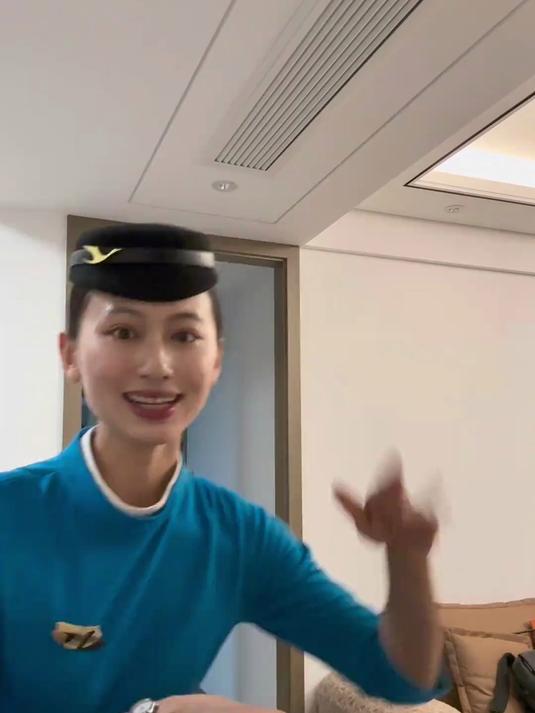 飞行8000公里,就为了墨尔本这口酸菜鱼 真人版飞机大厨累蒙了