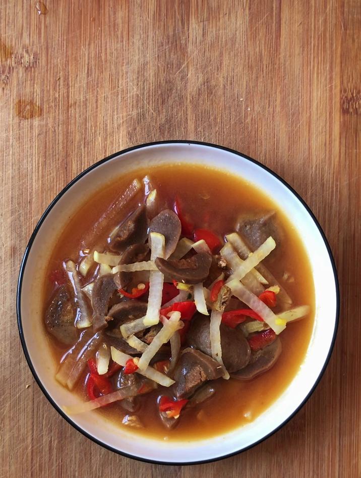 肉丸子的最佳配菜,当然是白萝卜