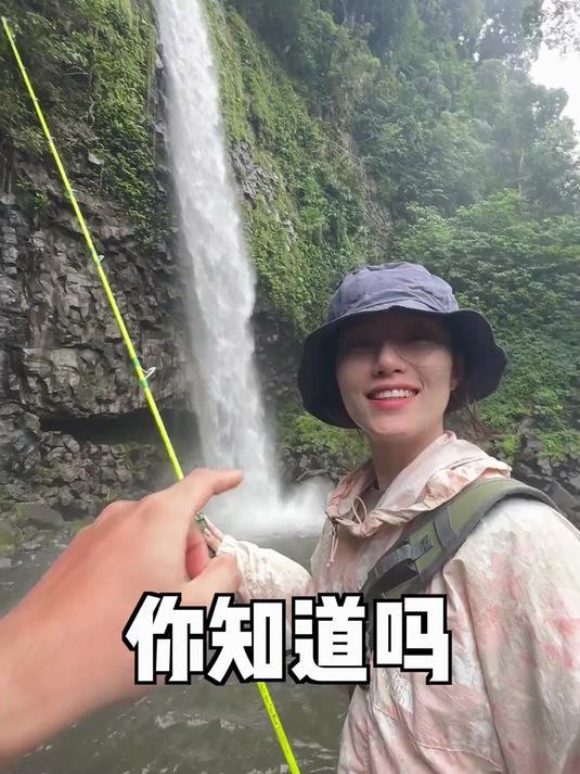 帅小伙带女友远赴印尼原始森林,寻找世界上最美的溪流鱼
