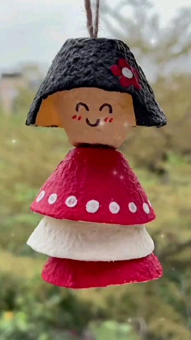 鸡蛋盒托壳做一个漂亮的小人,简单易学。, 快来跟我一起做吧